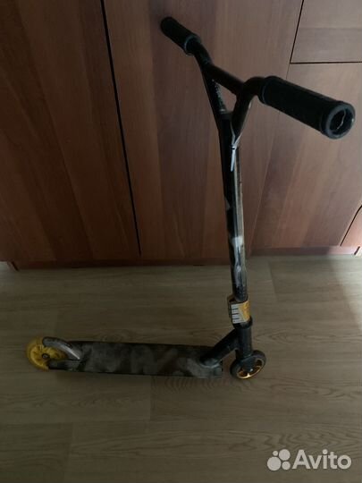 Трюковой самокат