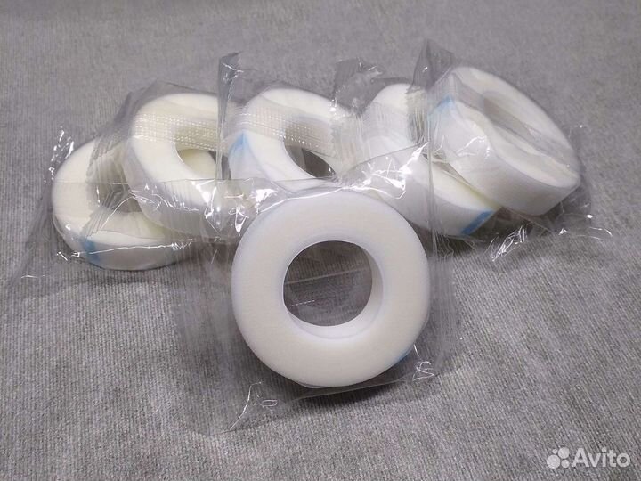 Пластиковый скотч для изоляции нижних ресниц и под