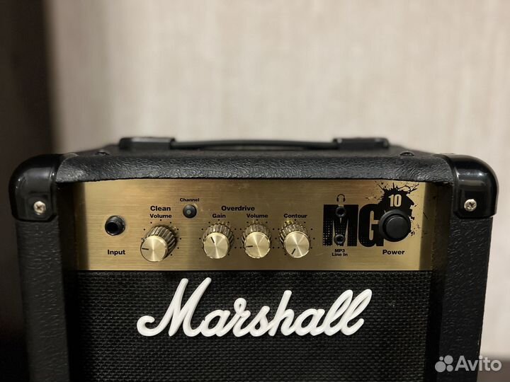 Комбоусилитель Marshall mg10g