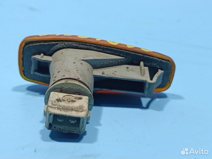 Повторитель поворота для Mitsubishi Carisma