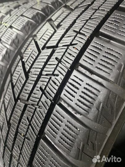 Yokohama Ice Guard IG60 215/55 R17 94Q