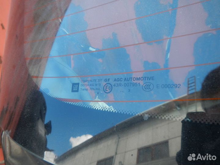 Стекло двери багажника Opel Insignia A