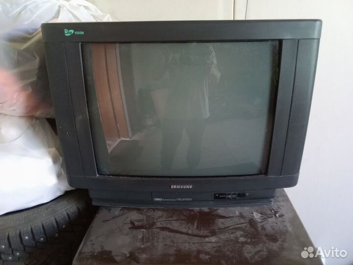 Телевизор samsung