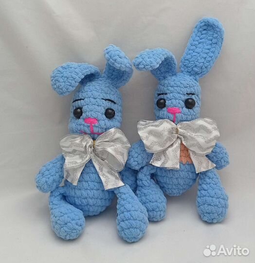 Вязаный зайчик из плюшевой пряжи