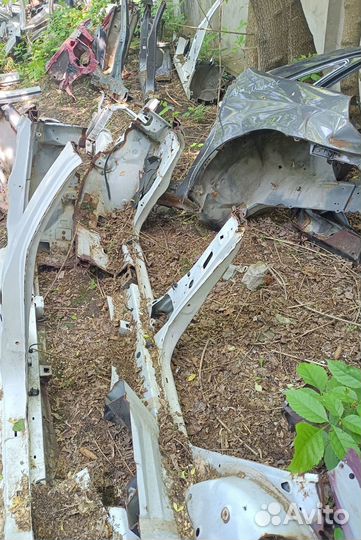 Порог кузовной правый Geely Mk Cross