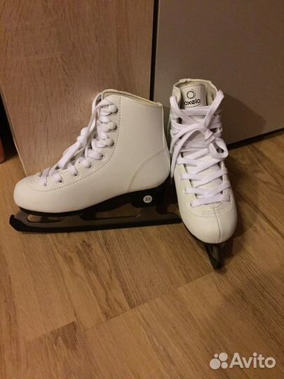 Новые фигурные коньки р.33