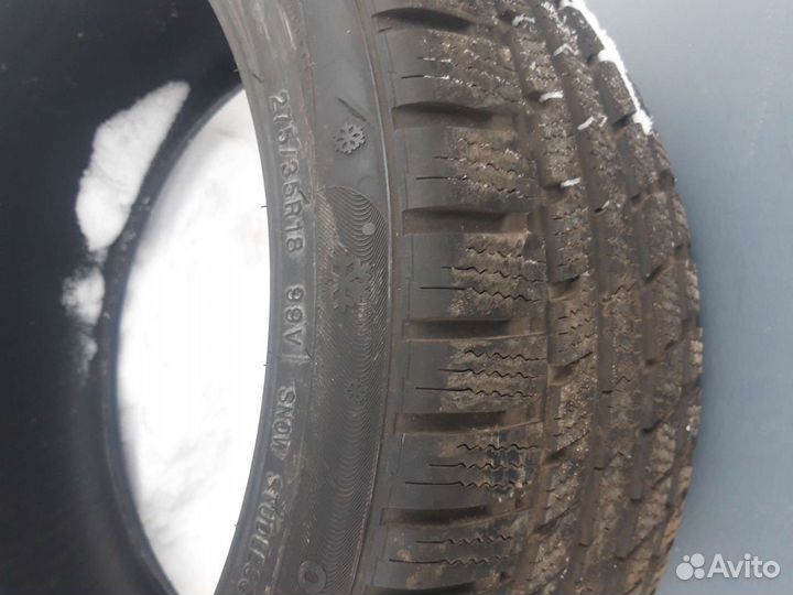 Kumho I'Zen RV Asymmetric 255/40 R18