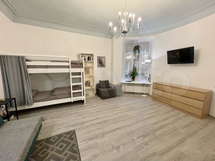 1-к. квартира, 44 м², 1/6 эт.