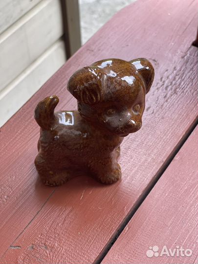 Статуэтка собака