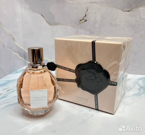 Парфюм Flowerbomb Viktor&Rolf