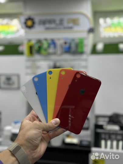 Замена заднего стекла iPhone