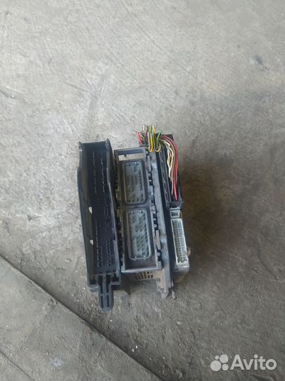 Блок управления двигателем на mercedes