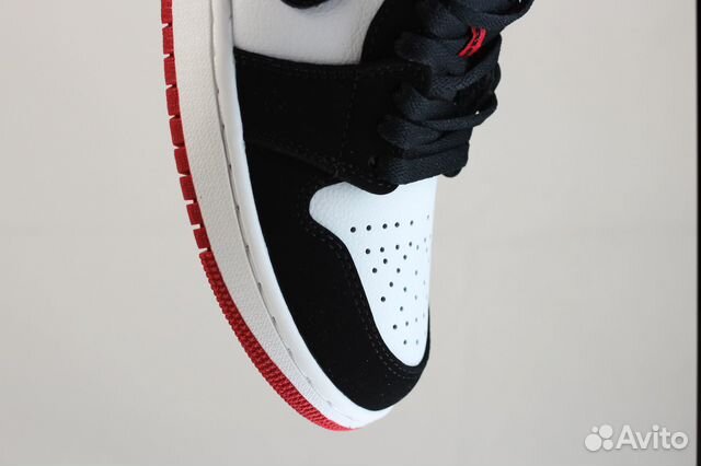 Black/Red Jordan 1