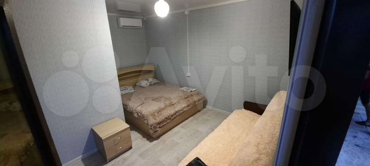 Комната 14 м² в 6-к., 1/1 эт.