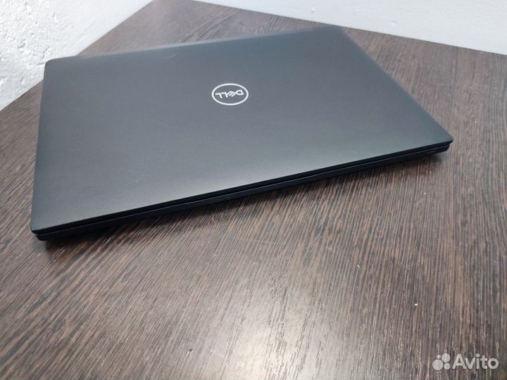 Dell 7390 13.3' Core i5 8Th/озу 8/SSD/Full HD IPS