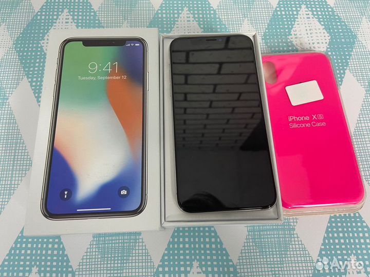 iPhone X, 256 ГБ