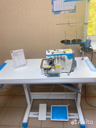 Оверлок Jack JK-е4s четырехниточный