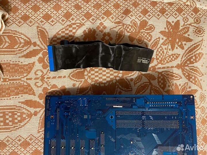 Материнская плата