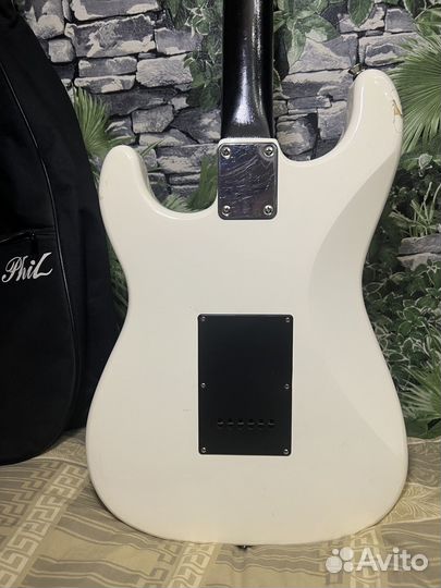 Электрогитара