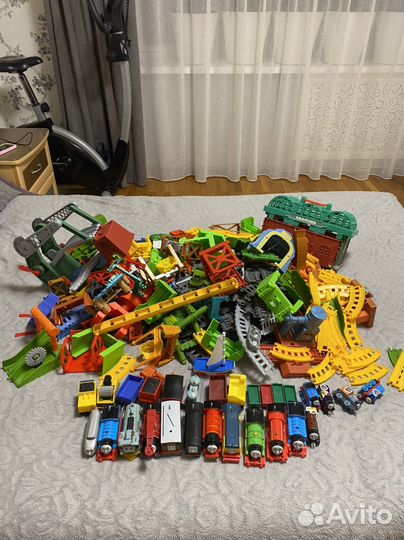 Томас и его друзья