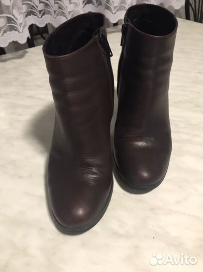 Ботинки женские