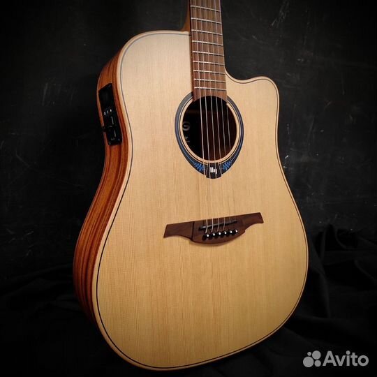 Lag HyVibe THV-10DCE LB + кейс