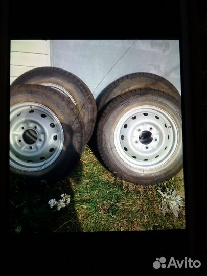 Диски с резиной на ниву всесезонные