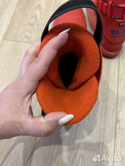 Горнолыжные ботинки salomon 17