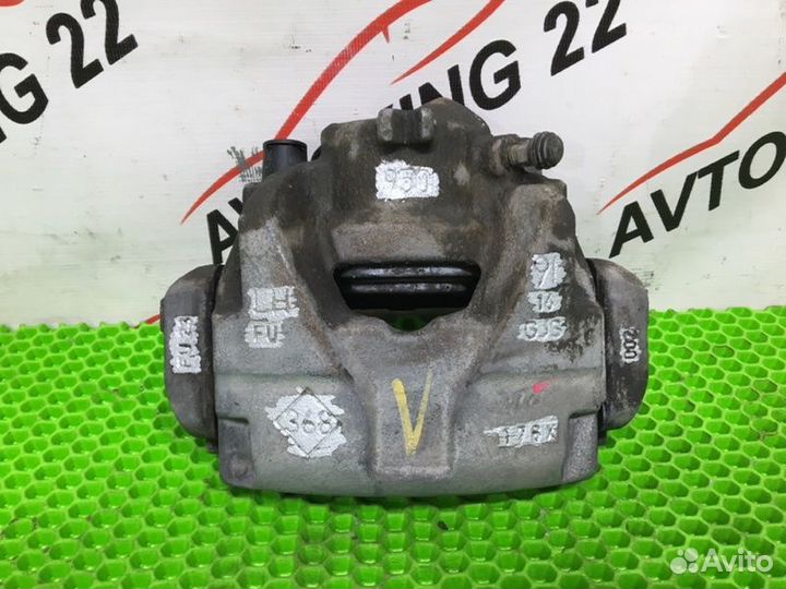 Суппорт тормозной передний левый Renault Arkana