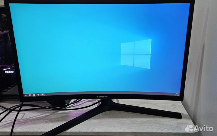 Монитор samsung C24FG73FQI