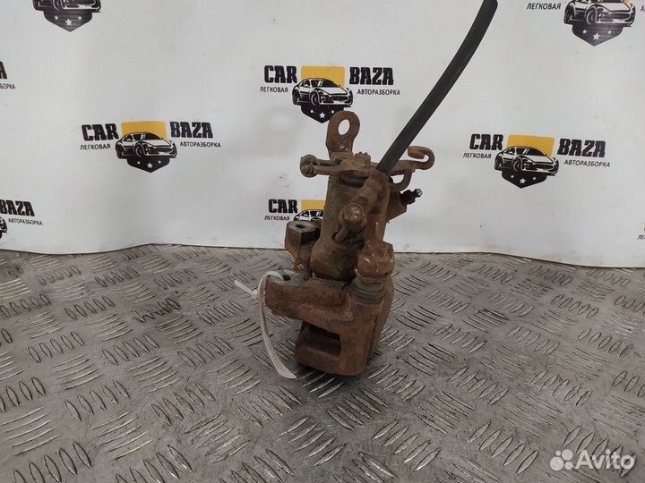 Суппорт тормозной задний правый R Mazda 6