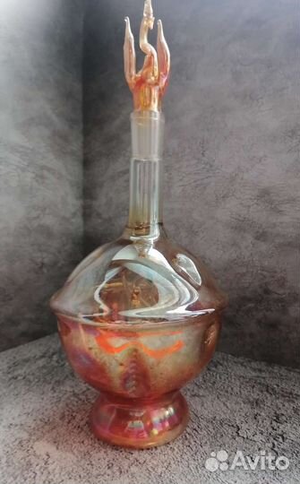 Графин цветное стекло СССР Внутри фигурка лебедя