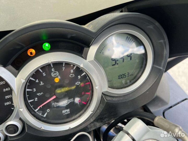 Triumph Sprint ST 1050 с ABS. Без пробега по РФ