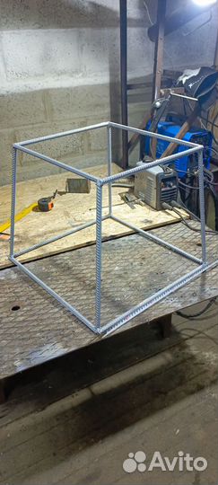 Ульи, подставки, пёлы