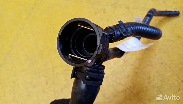 Патрубок системы охлаждения Tiguan