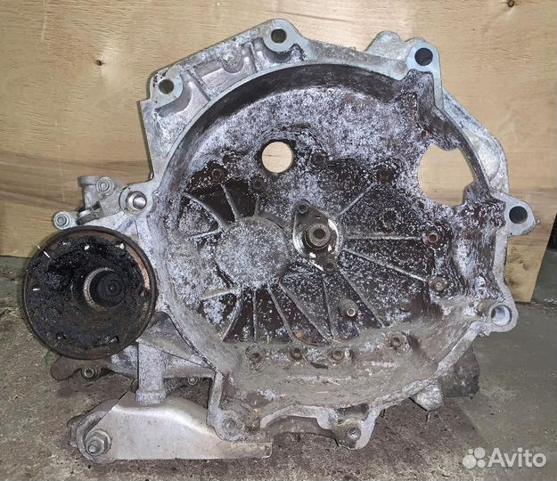 МКПП (механическая коробка переключения передач) S