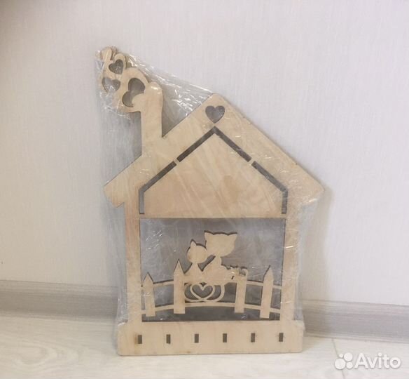 Ключница настенная из дерева