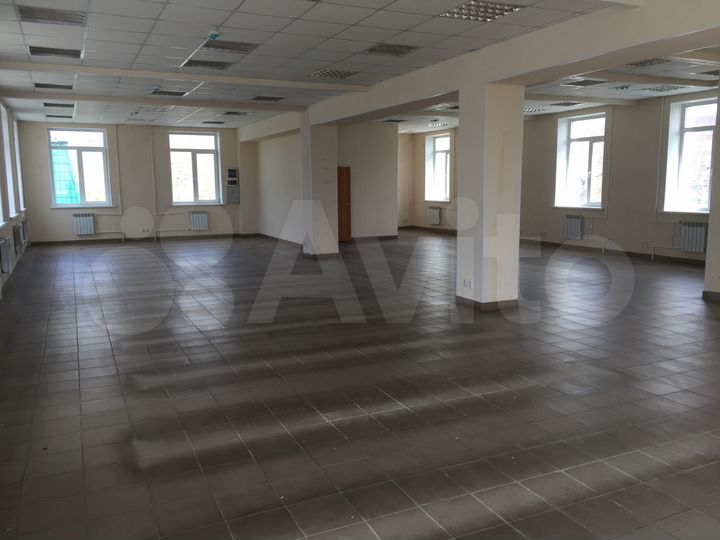 Торговая площадь, 130 м²