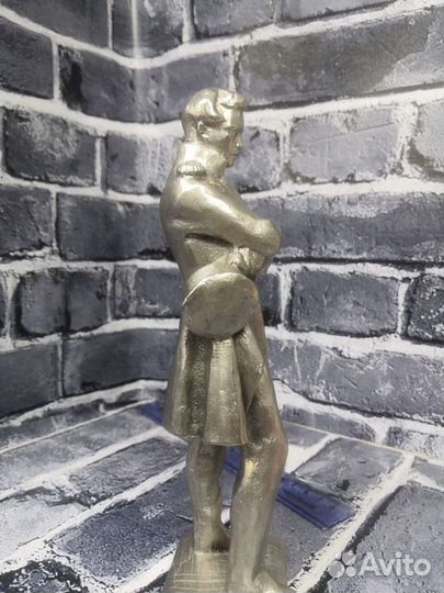 Статуэтка Лермонтов