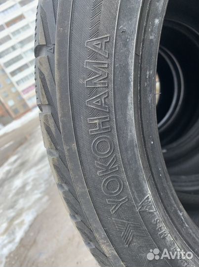 Yokohama Ice Guard IG10 255/45 R18 150K