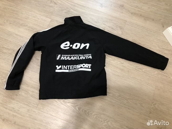 Спортивная куртка adidas 140