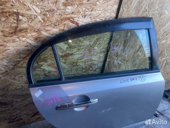 Дверь задняя правая Honda Civic D4 FD3 LDA