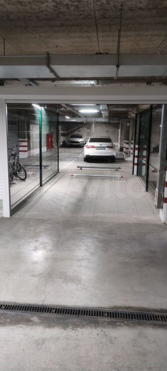 Машиноместо, 20 м²