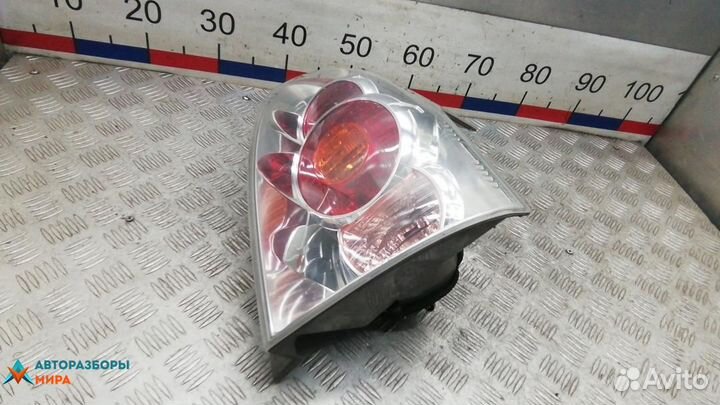 Фонарь задний правый Toyota Corolla Verso рест