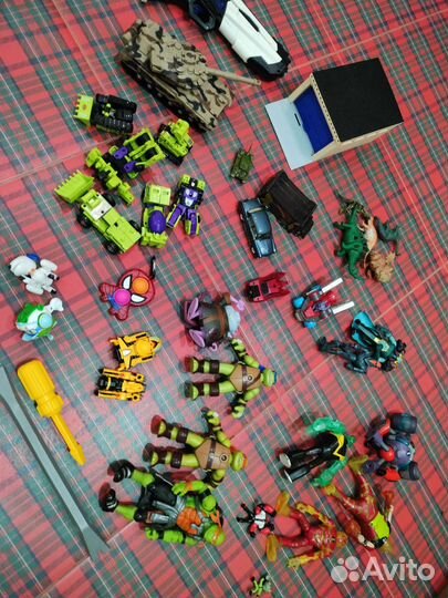 Игрушки для мальчика