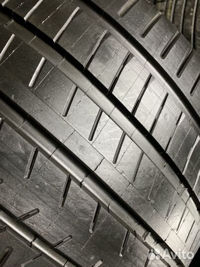 Michelin Pilot Super Sport 335/30 R20 108Y