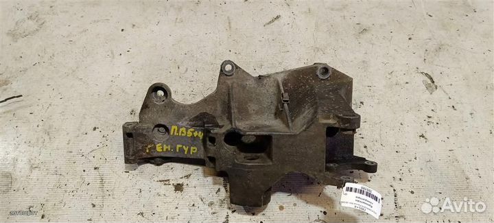 Кронштейн генератора volkswagen Passat B5+ 00-05г