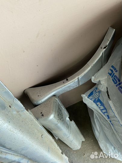 Пластиковые пороги, накладки Ваз 2114