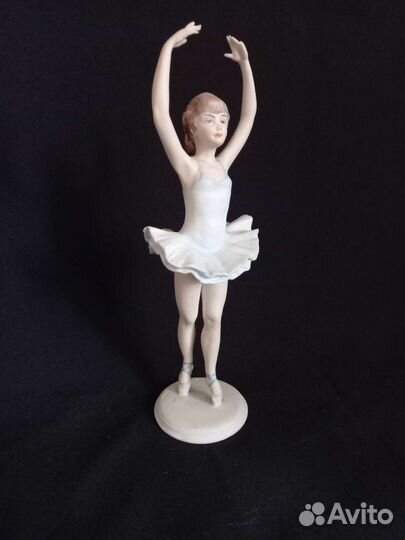 Статуэтка фарфор юная балерина Германия 60-70г