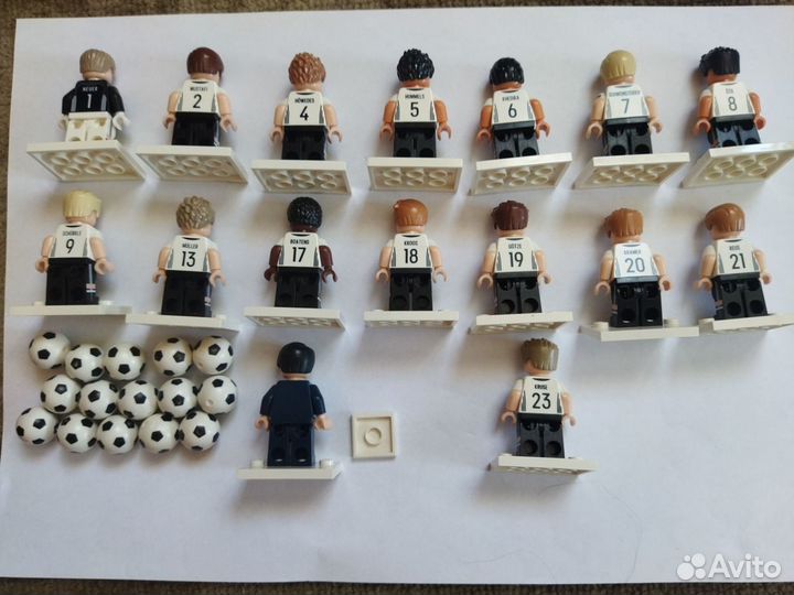 Lego minifigures 71014 футболисты